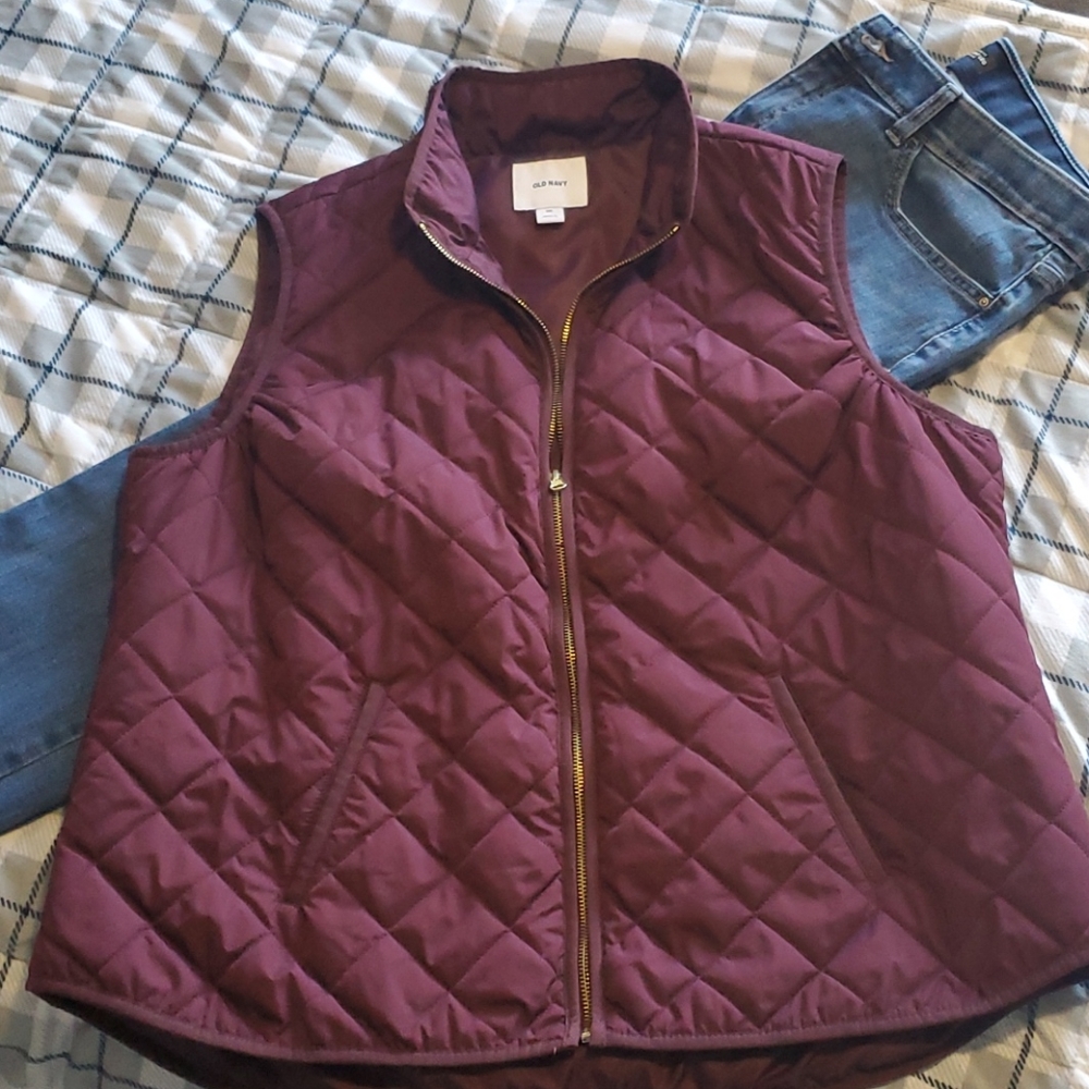 Old Navy Quilted Vest